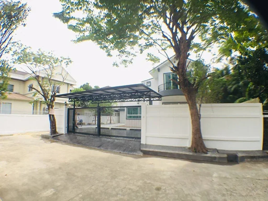 ขายด่วน ลดแล้วลดอีก บ้านใกล้รถไฟฟ้า สถานนีสวนหลวง ร9 500 เมตร URGENT Mega SALE House near BTS Suan Luang Rama IX School 500 meters