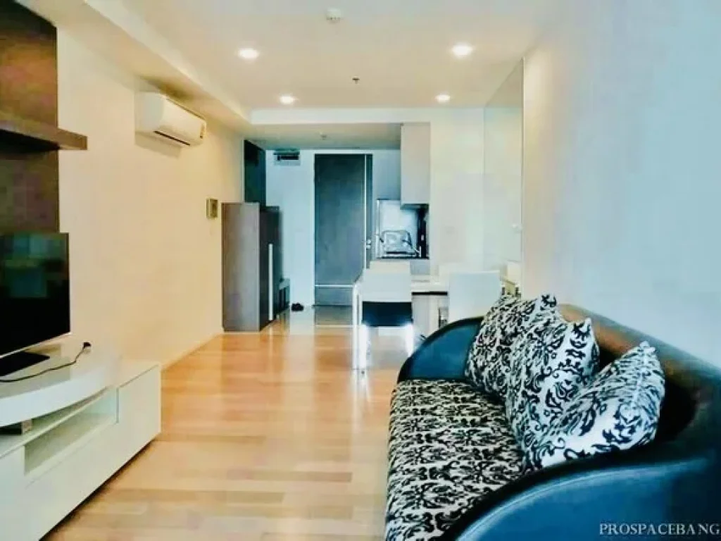 ให้เช่า 15 Sukhumvit Residences 15 สุขุมวิท เรสซิเด็นซ์ ขนาด 5935 ตรม 1 ห้องนอน ชั้น 23