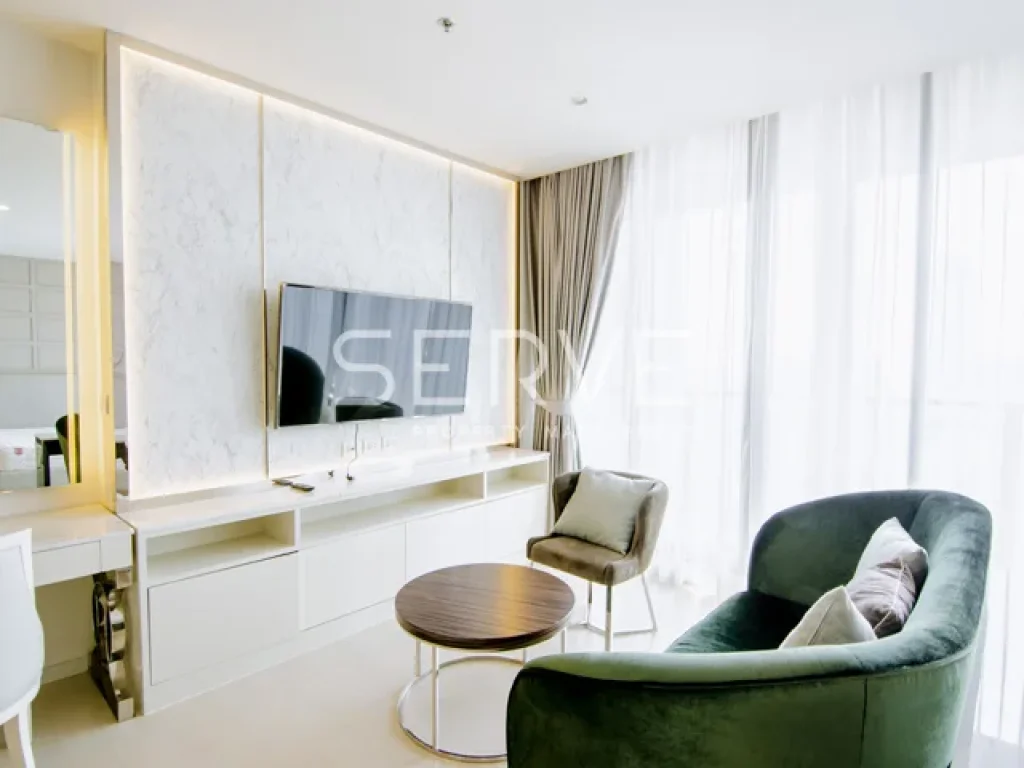 Luxury Duplex Corner 3 Beds with Bathtub 230 K ให้เช่าที่คอนโด Noble Ploenchit BTS Phloen Chit