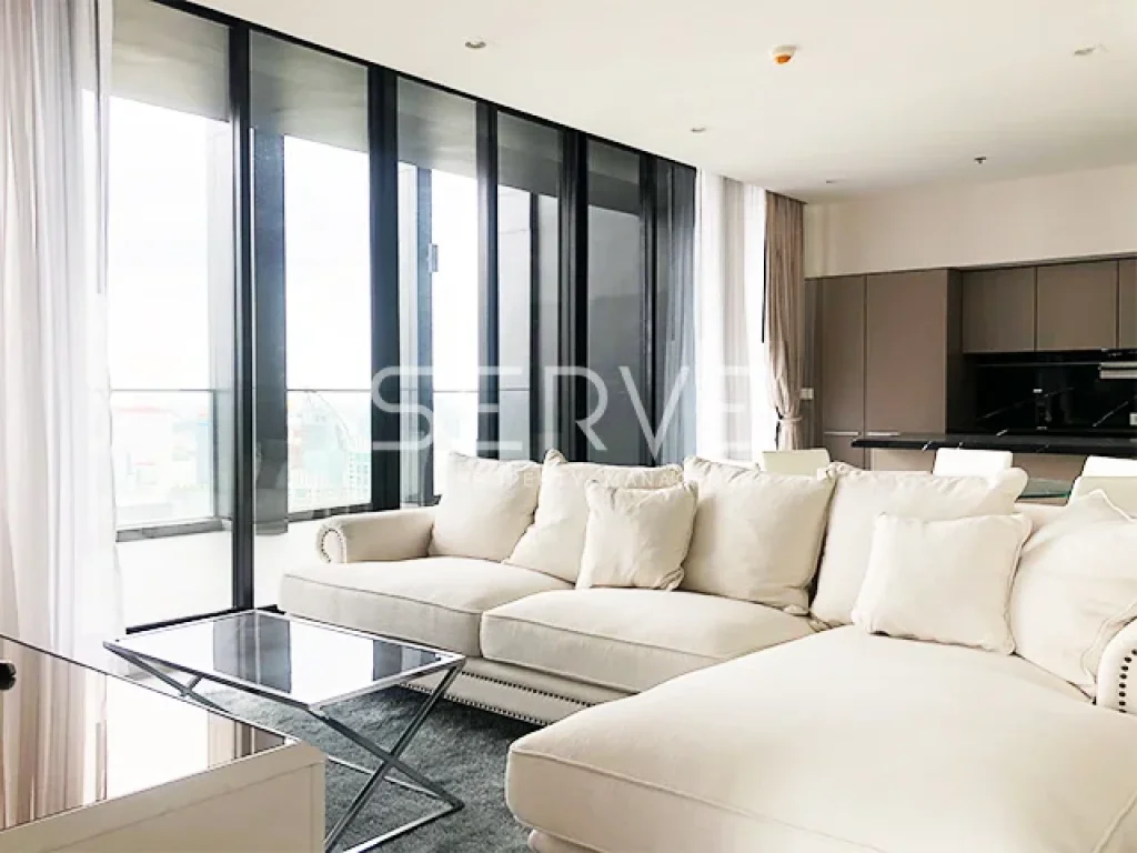 Hot Deal Duplex Penthouse 3 Beds 3 Baths 200 K ให้เช่าคอนโดที่ Noble Ploenchit BTS Phloen Chit