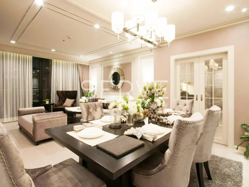 ห้องสวยมาก Luxury Corner 3 Beds 130 K ให้เช่าคอนโดที่ Noble Ploenchit BTS Phloen Chit