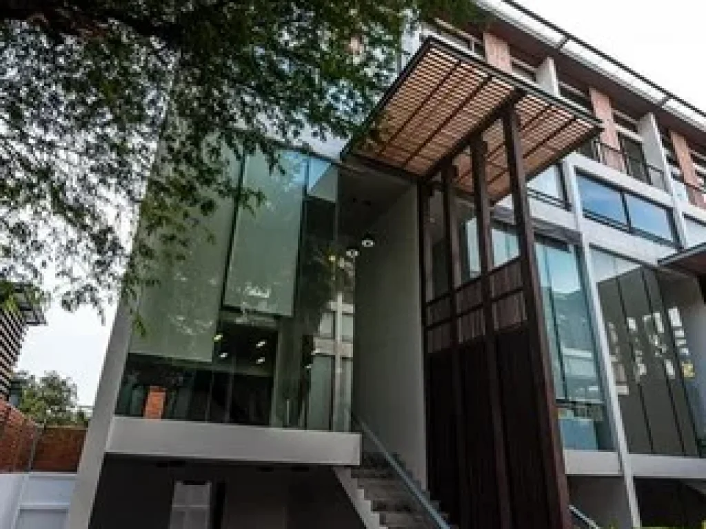 ให้เช่าทาวน์โฮม45ชั้น Loft Designซอยสุขุมวิท64ใกล้BTSปุณวิถี หลังมุม