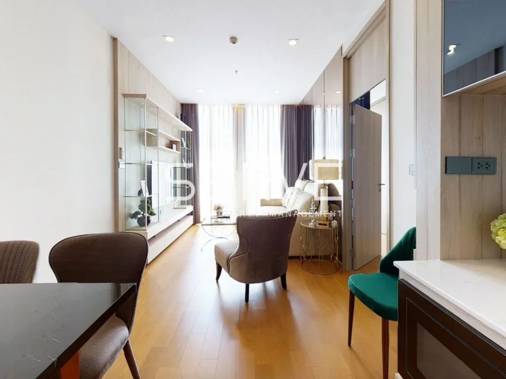 Super Luxury and Super High fl Corner 1 Bed 65 K ให้เช่าที่คอนโด Noble Ploenchit BTS Phloen Chit