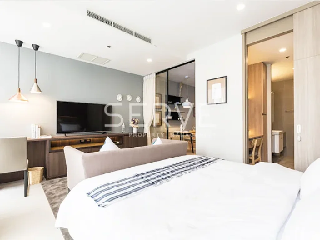 ห้องสวยน่าอยู่ Cozy and Luxury Studio with Partition 45Kให้เช่าคอนโด Noble Ploenchit BTS Phloen Chit