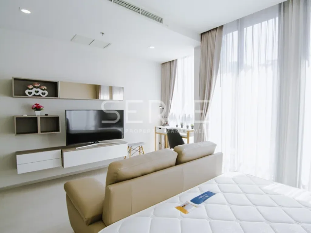 Cozy Homey Style Studio with Partition 40 K ให้เช่าที่คอนโด Noble Ploenchit BTS Phloen Chit