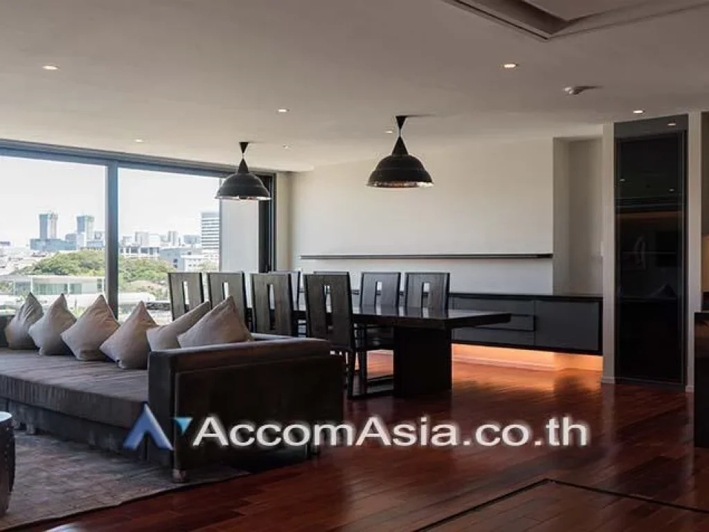 Pet Allowed Newly built Modern style Apartment 3 Bedroom For Rent BTS Thong Lo in Sukhumvit Bangkok