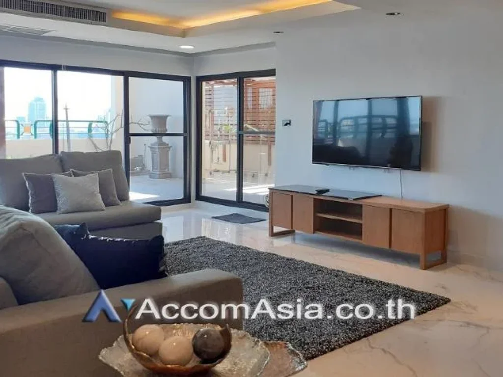 Big Balcony Casa Viva Condominium 3 Bedroom For Rent BTS Ekkamai in Sukhumvit Bangkok