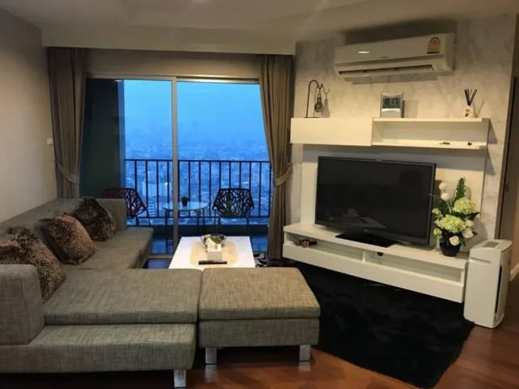 Condo for rent Belle Grand Rama 9 Belle Avenue