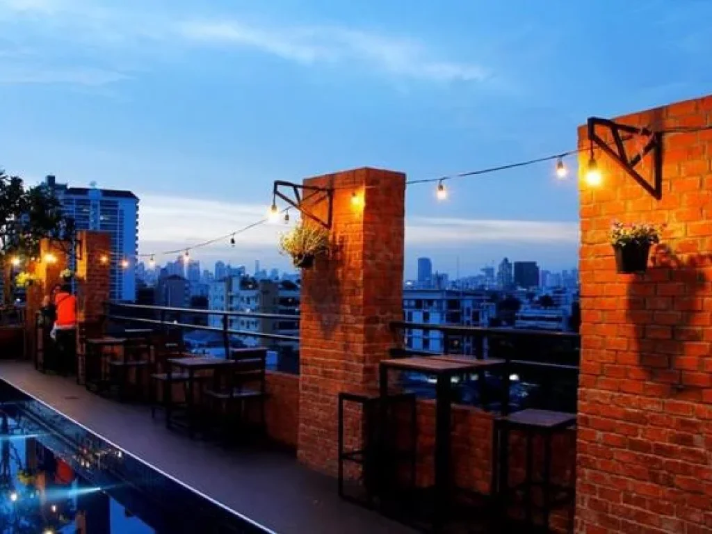 Paradise Sukhumvit Hotel ซอยเอกมัย 12