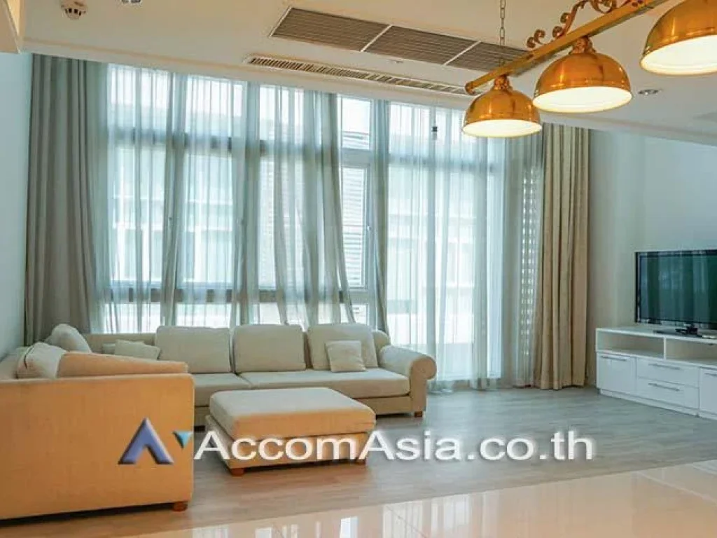 The Parklane 12 Townhouse 4 Bedroom For Rent BTS Ekkamai in Sukhumvit Bangkok