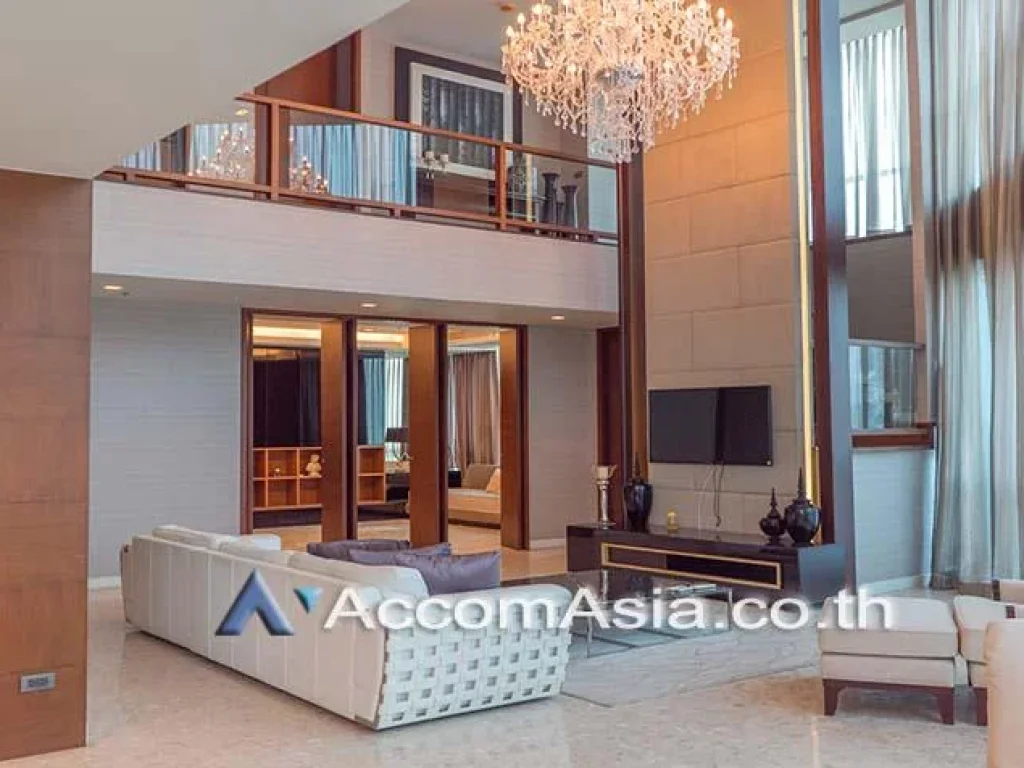 Duplex Penthouse The Rajdamri Condominium 3 Bedroom For Rent BTS Ratchadamri in Rachadamri Bangkok