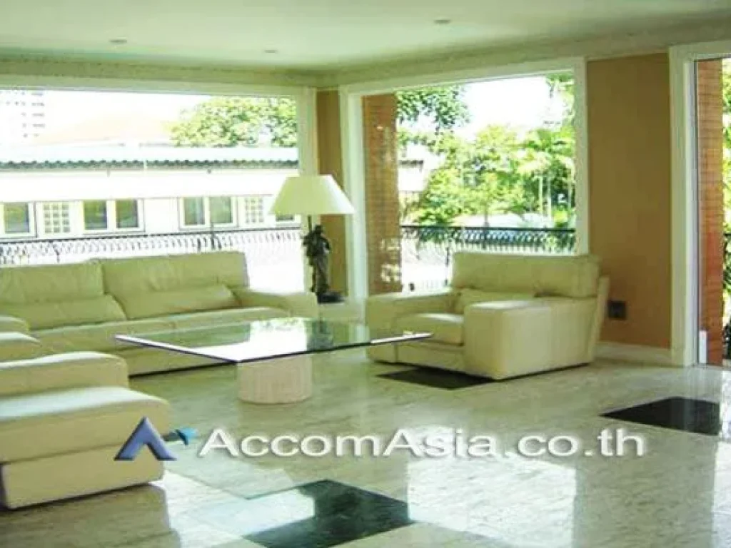 Private Pool House 3 Bedroom For Rent BTS Ekkamai in Sukhumvit Bangkok