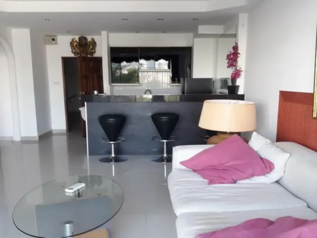 Condominium For Sale in Pratumnak Hill soi 6