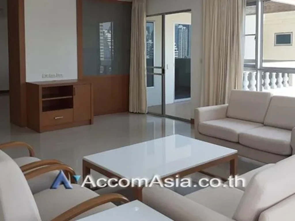 High rise building Apartment 31 Bedroom For Rent BTS Phrom Phong in Sukhumvit Bangkok