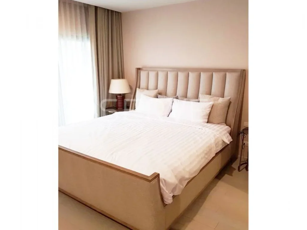 Good View Good Price ให้เช่าที่คอนโด Noble Ploenchit BTS Phloen Chit Studio with Partition 35 K