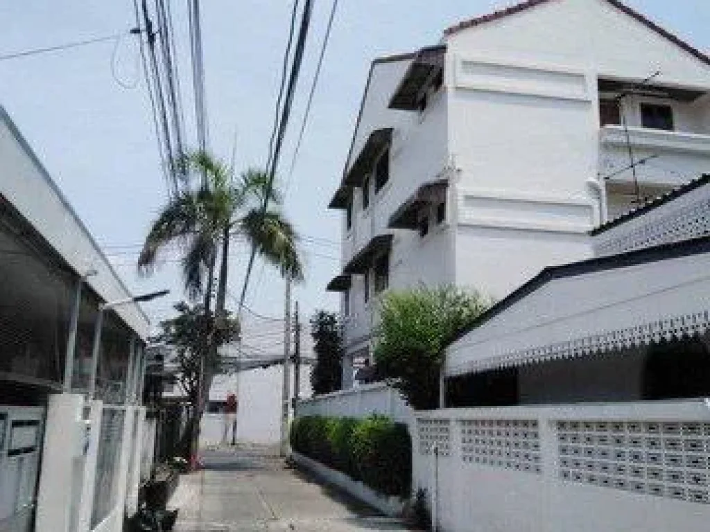 For Rent บ้านเดี่ยวหลังใหญ่ ใจกลางเมือง เอกมัย12