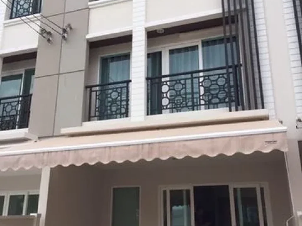 Home For Rent บ้านกลางเมือง พระราม9 เลียบมอเตอร์เวย์ มีเฟอร์นิเจอร์ ให้เช่า