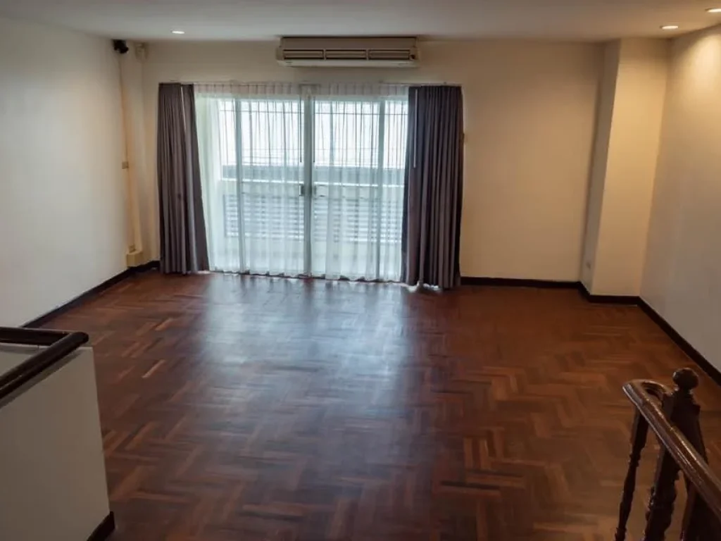 For Rent ทาวน์โฮมพร้อมอยู่ ซอยทองหล่อ36 ใกล้BTSทองหล่อ