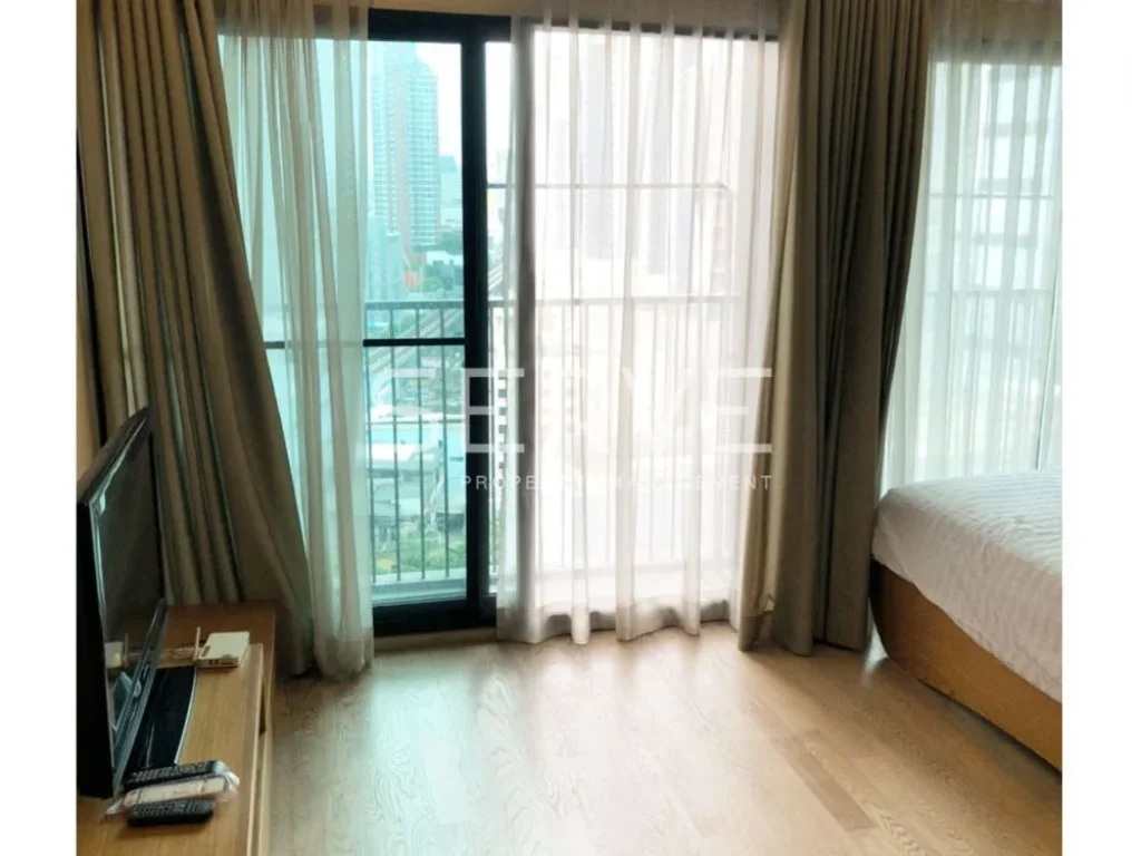 BEST Deal for Rent Condo Noble Remix BTS ทองหล่อ Studio กั้นห้อง แต่งห้องสวย ชั้นสูง 18 K