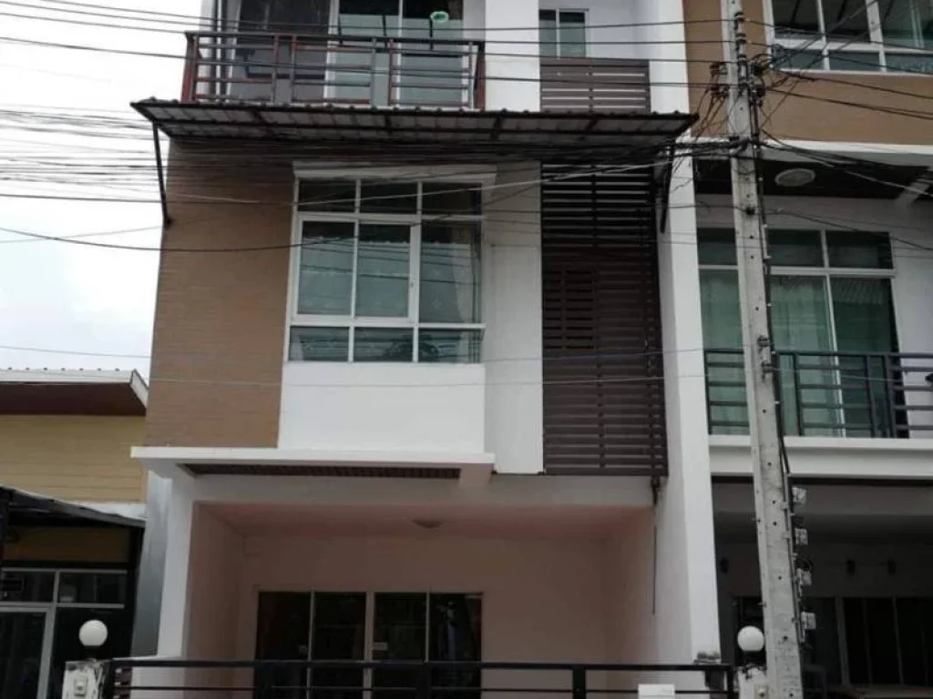 ให้เช่า The Roof แจ้งวัฒนะ Townhome 3ชั้นครึ่ง หลังหัวมุม พื้นที่273ตรว