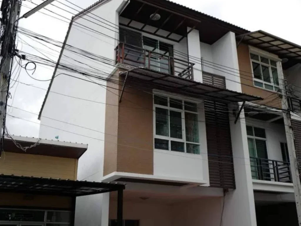 ให้เช่า The Roof แจ้งวัฒนะ Townhome 3ชั้นครึ่ง หลังหัวมุม พื้นที่273ตรว