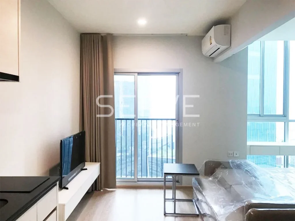 ให้เช่าคอนโด ห้องมุม Studio 15 K Noble Revolve Ratchada2 Condo for Rent ที่ MRT ศูนย์วัฒนธรรม