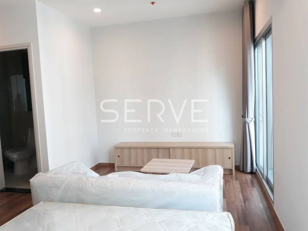 ให้เช่าคอนโด 2 นอนราคาดีมาก 27 K ที่ Noble Revolve Ratchada2 Condo for Rent MRT ศูนย์วัฒนธรรม