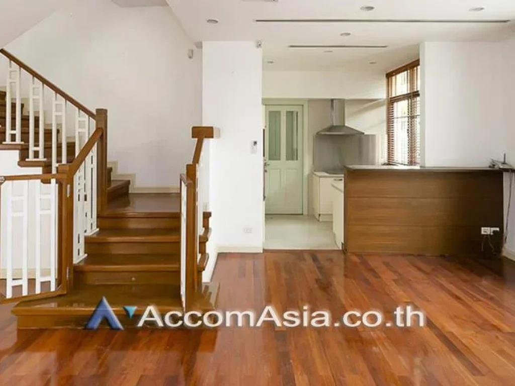 The Exclusive Compound บ้าน 4 ห้องนอน สำหรับขายและเช่า BTS พระโขนง in Sukhumvit