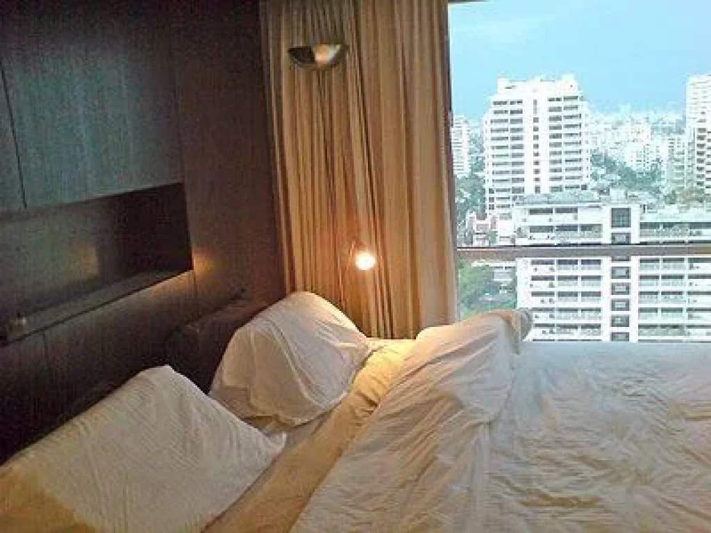 M1126 Studio unit Sukhumvit Suit for sale