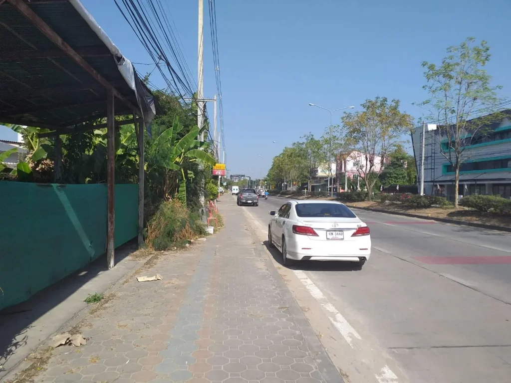 ขายที่ดินแปลงเล็กๆ305ตรวอยู่ติดถนนสายวงแหวนรอบที่2ใกล้แยกรวมโชค ติดถนนวงแหวนขายถูกๆถูกที่สุดในย่านนี้