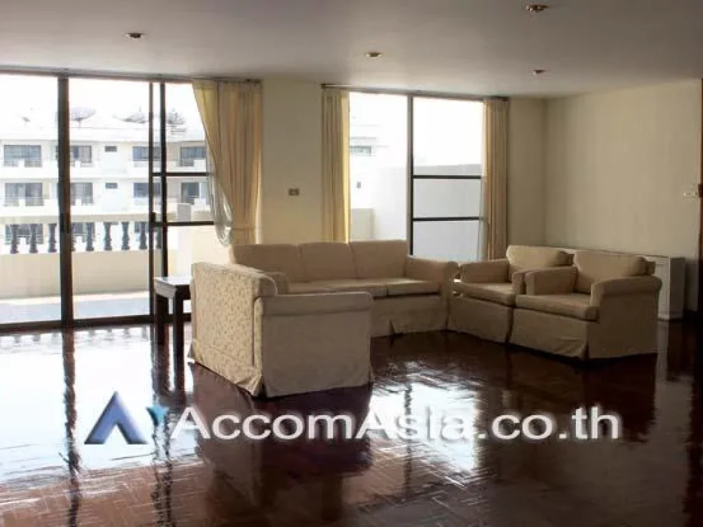 Spacious space with a cozy balcony Apartment 3 Bedroom For Rent BTS Asok - MRT Sukhumvit in Sukhumvit Bangkok