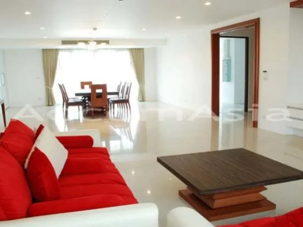 Ideal for family living and pet lover Apartment 4 Bedroom For Rent BTS Thong Lo in Sukhumvit Bangkok