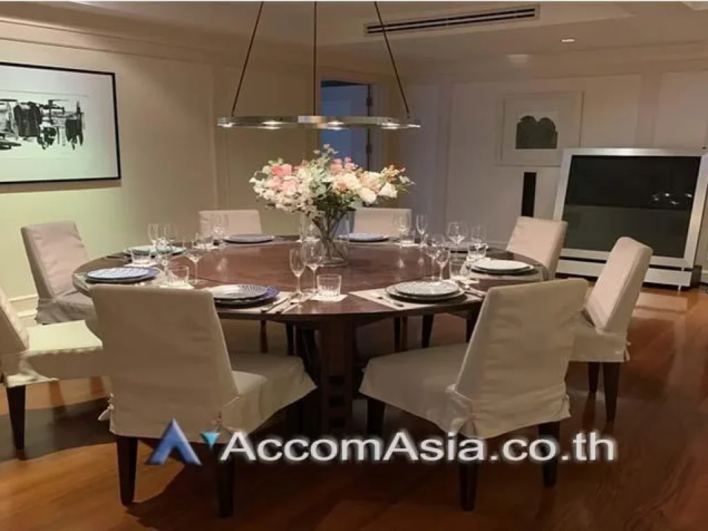 Charming Penthouse for Rent with stunning view at Asoke intersection 210 meters to BTS MRT Sukhumvit Bangkok