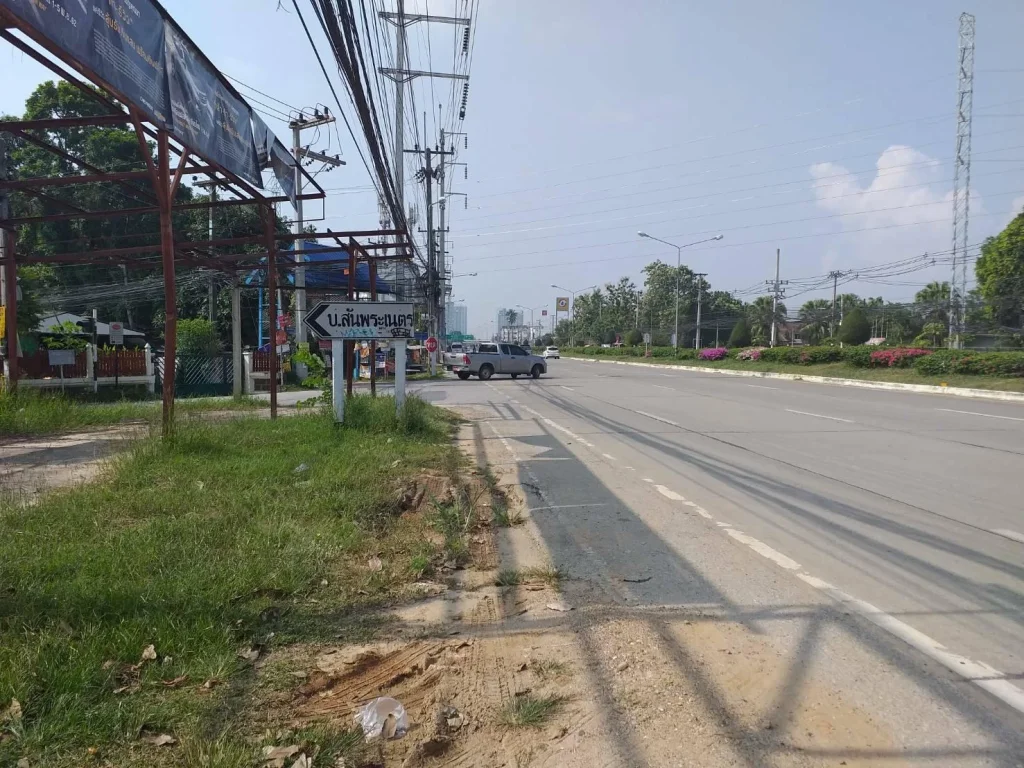 ขายที่ดิน159ตรวอยํติดทางหลวงแผ่นดินสายเชียงใหม่-ดอยสะเก็ด กมที่2ขาเข้าเมือง ใกล้กับตลาดสามแยกสันทราย ขายถูกที่สุด