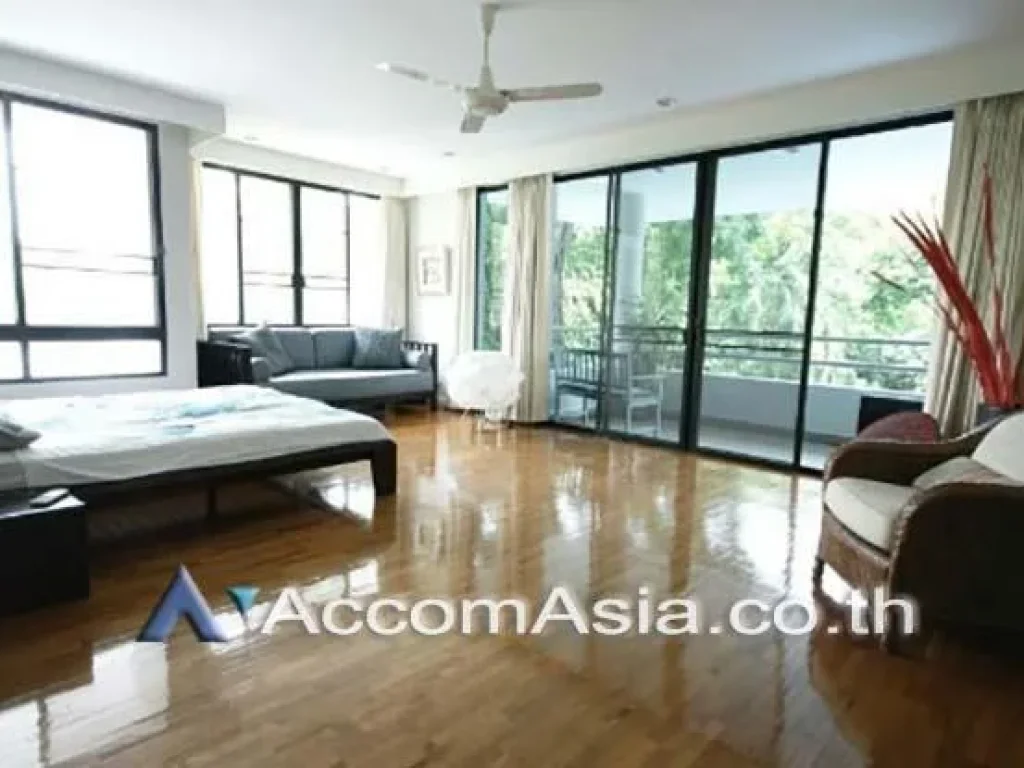 Shady large single House with Private Pool Big Garden 3 plus 2 Bedroom For Rent Near BTS Ekkamai in Sukhumvit Bangkok