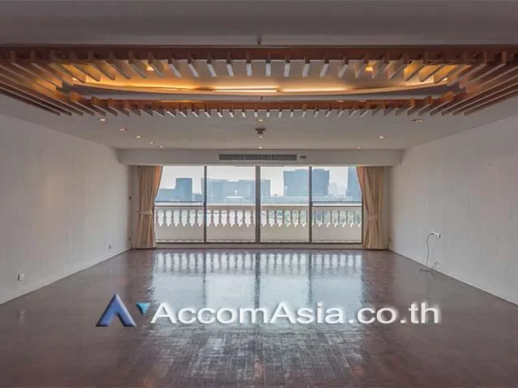 The most fantastic Lake view Apartment heart of Sukhumvit close to Asok bts Sukhumvit