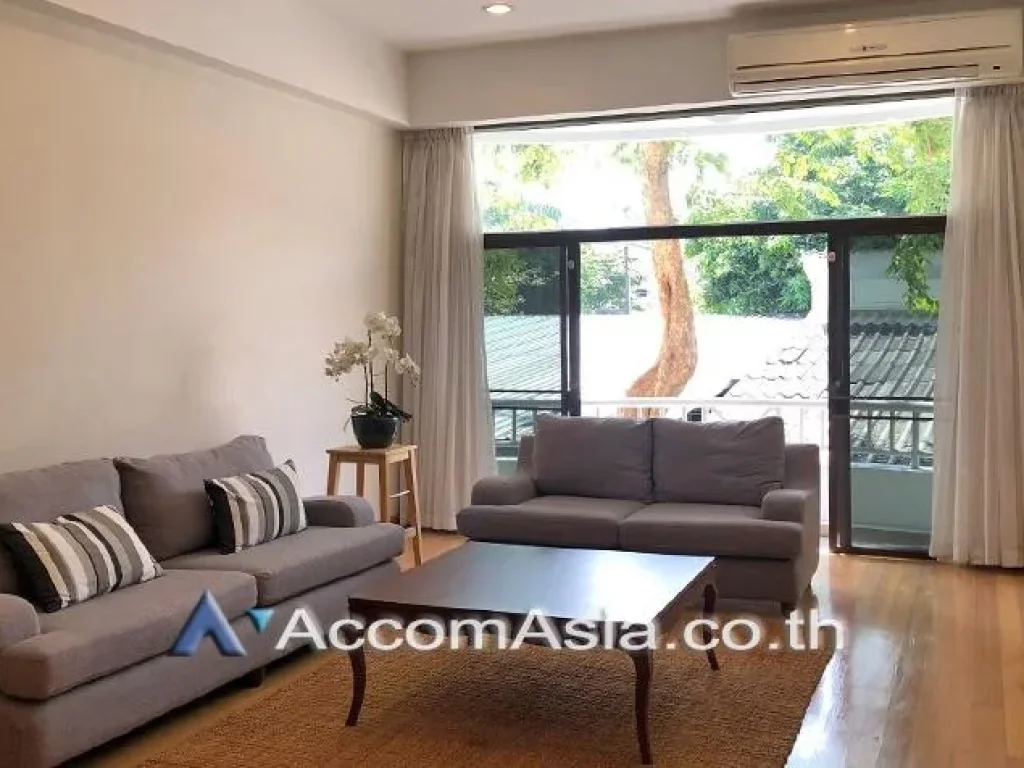 Greenery area in CBD Apartment 3 Bedroom For Rent BTS Thong Lo in Sukhumvit Bangkok