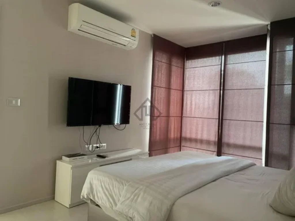 Rhythm Sukhumvit 42 Ekkamai condo for rent fully furnished decoration near Ekkamai BTS station