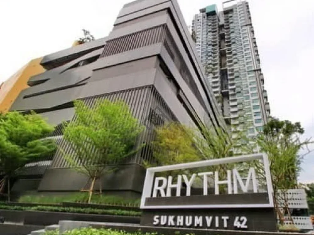 Rhythm Sukhumvit 42 Ekkamai condo for rent fully furnished decoration near Ekkamai BTS station