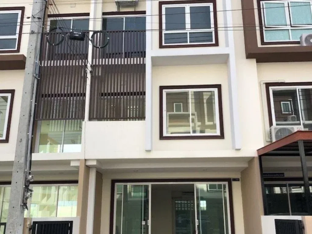 For Rent ทาวน์โฮม ปรัชญาบิซโฮม2 อ่อนนุช สุวรรณภูมิ ถนนลาดกระบัง