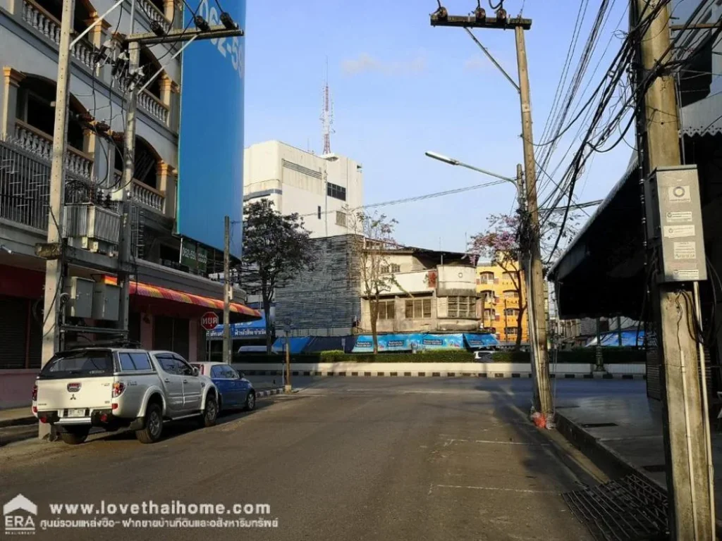 ขายตึกแถว3ชั้นถนนเพชรเกษม ซอยฉัยยากุล หาดใหญ่ จังหวัดสงขลา ใกล้ตลาดพืชผักและผลไม้คอมเพล็กซ์ พื้นที่345ตรว เร่งขายด่วน ราคา28ล้าน ต่อรองได้