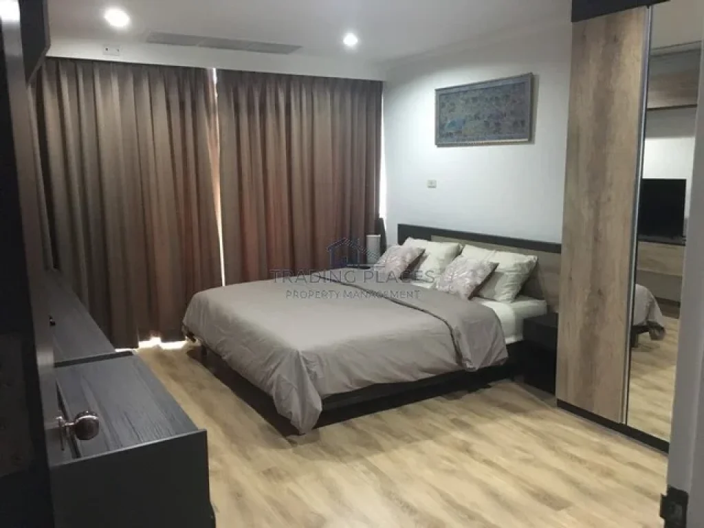 ให้เช่า Monterey Place Penthouse Duplex ชั้น 2425 ขนาด 130ตรม 3 ห้องนอน 65k