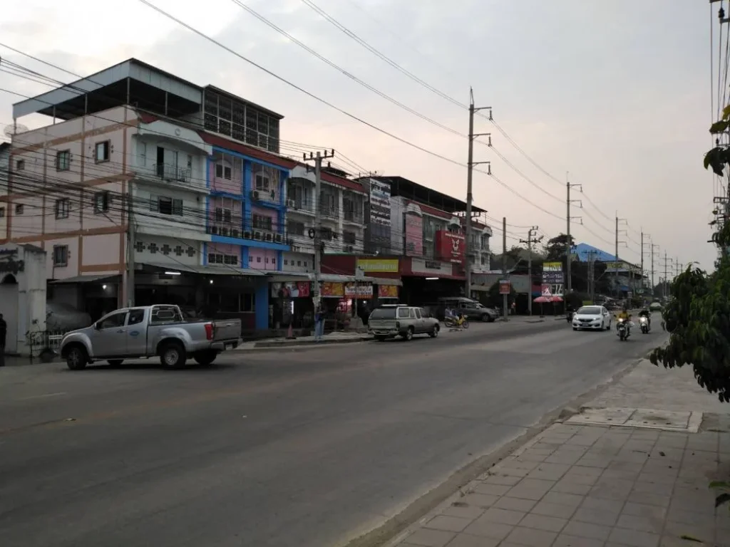 ให้เช่าอาคารพาณิชย์ติดถนนประชาอุทิศ-คู่สร้าง พระสมุทรเจดีย์