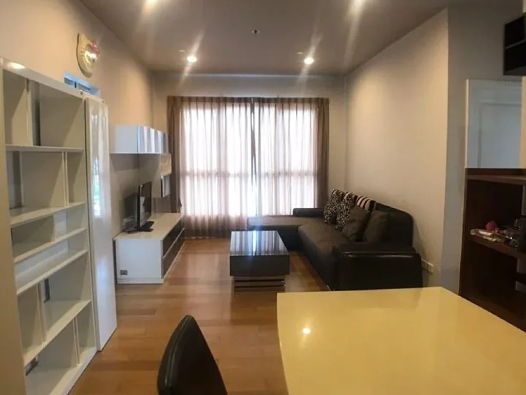 Hive Sathorn near BTS Krungthonburi for rent 2 bed 2 bath 695 sqm rental 28000 bahtmonth