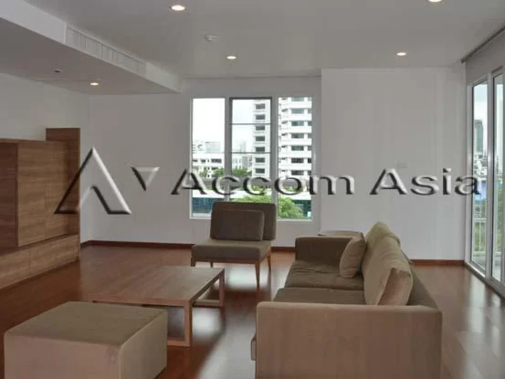 Minimalist Contemporary Style Apartment 41 Bedroom For Rent BTS Thong Lo in Sukhumvit Bangkok