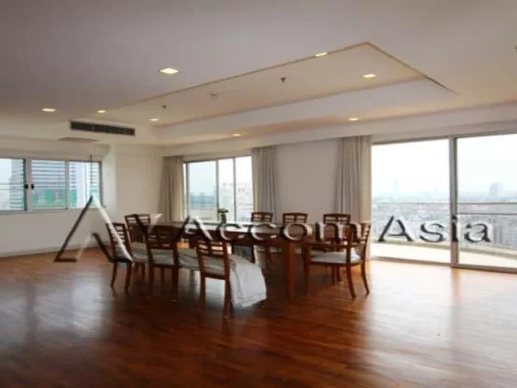 Perfect life in Bangkok Apartment 4 Bedroom For Rent BTS Chong Nonsi in Sathorn Bangkok