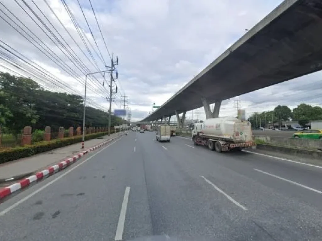 ขายที่ดินเปล่า ติดถนนบางนา-ตราด หน้ากว้าง 40 เมตร ใกล้