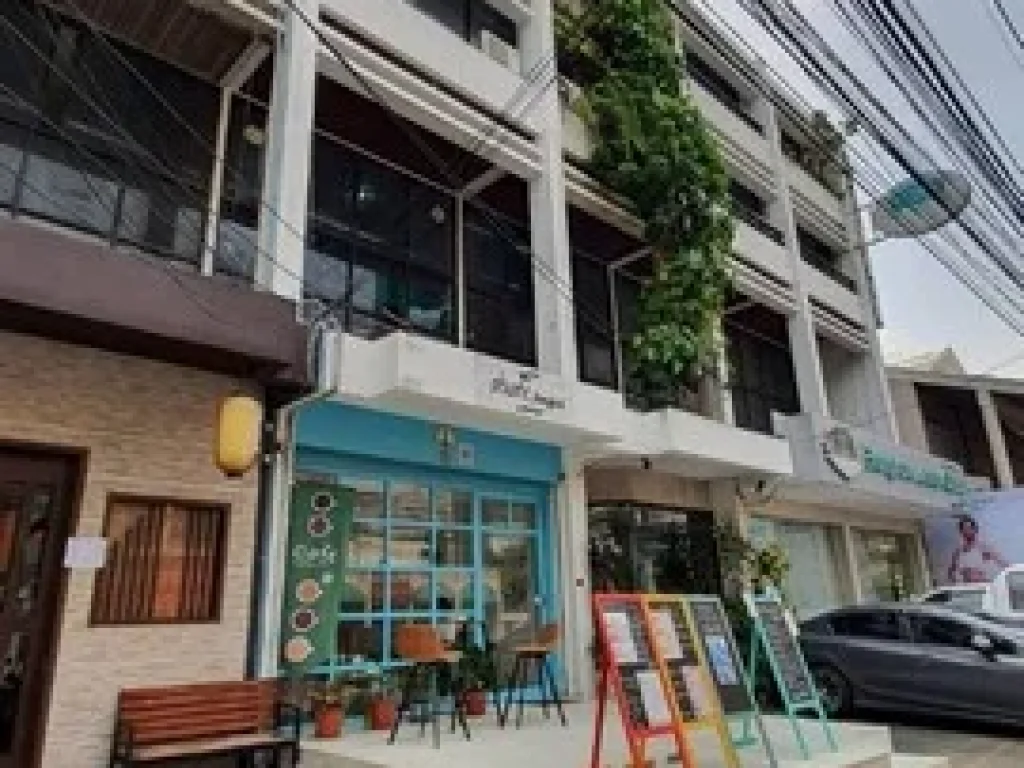 ให้เช่า shophouse ซอยสุขุมวิท 39 เดือนละ 110000 บาท