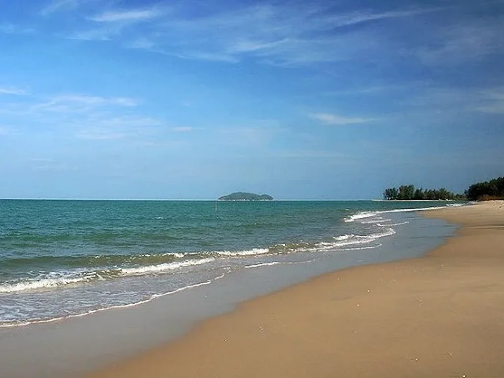 ขายที่ดินติดทะเลหาดส่วนตัว จังหวัดระยอง หาดสวย ทรายขาวสะอาด น้ำใส เป็นโฉนด 3 ไร่