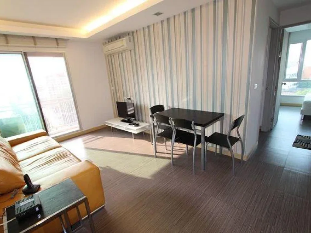 ให้เช่าคอนโด THRU THONGLOR 2ห้องนอน ชั้น 8 fully furnished พร้อมเข้าอยู่